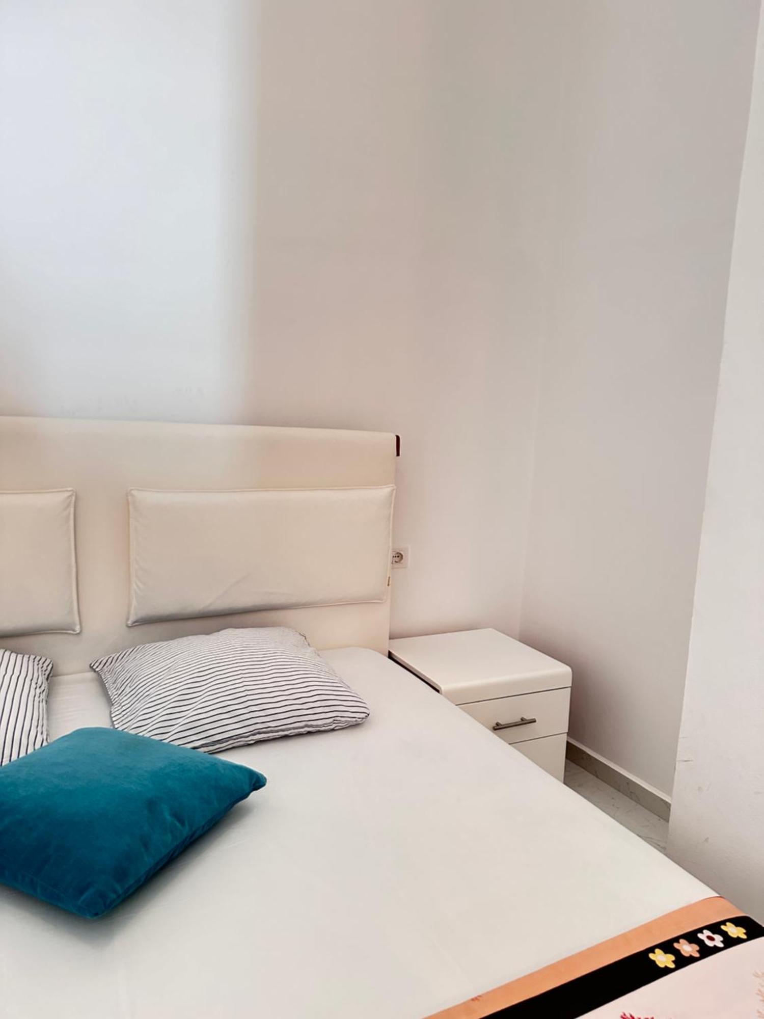 The Hill Sea View Apartment Saranda Kültér fotó
