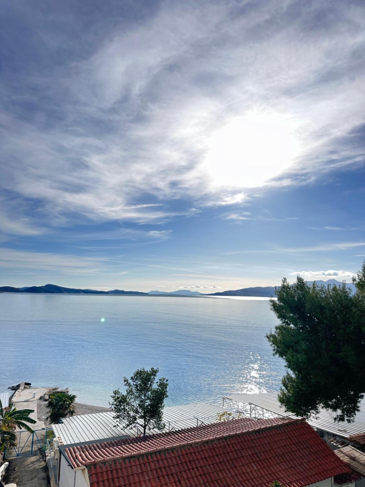 The Hill Sea View Apartment Saranda Kültér fotó
